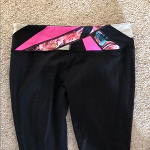 Black lululemon leggings with colorful waistband